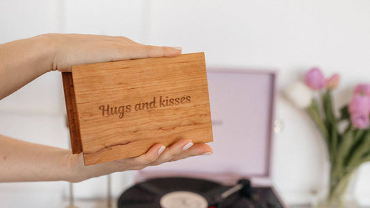 Wooden music box "Hugs and kisses"