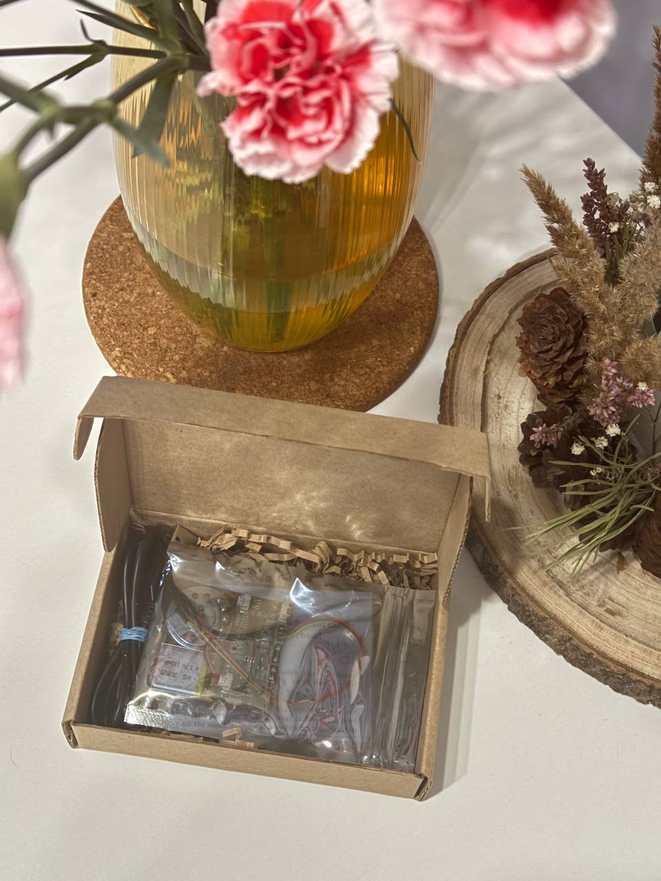 Re-recordable sound module with a magnetic sensor for gifts